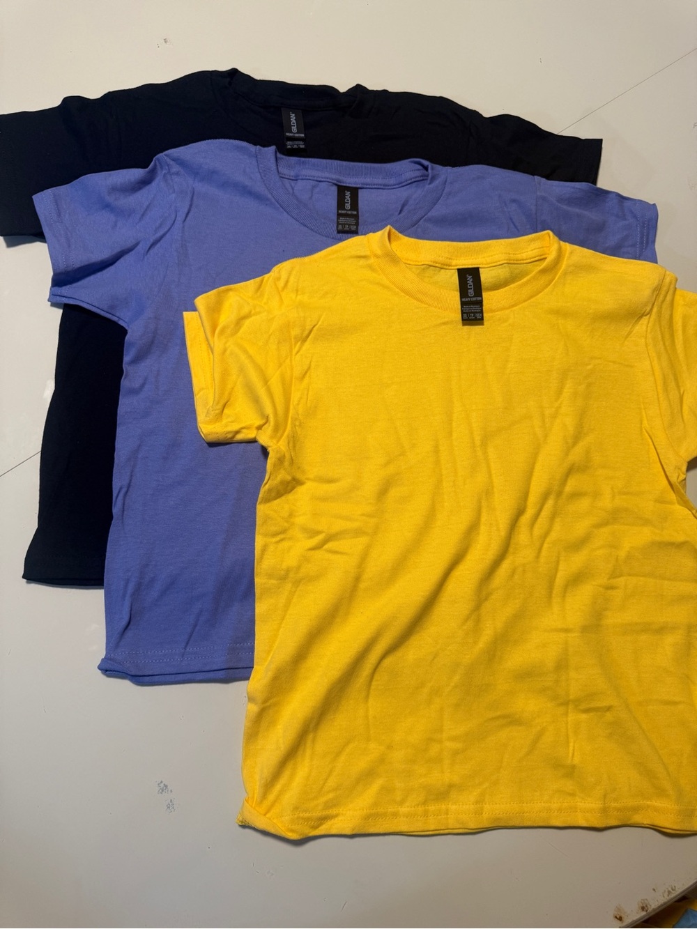 Gildan Kids Short Sleeve Tees - Yellow, Lavender, Black xs 3 pk